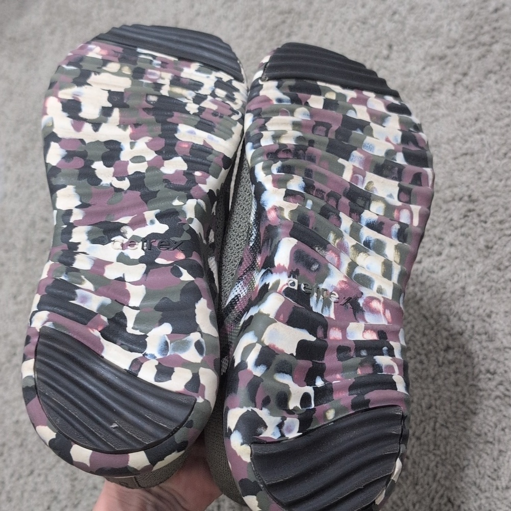 Aetrex Carly Arch Support Sneaker Olive Green Knit Camo Sole Women 8.5 AL204W - Picture 10 of 12